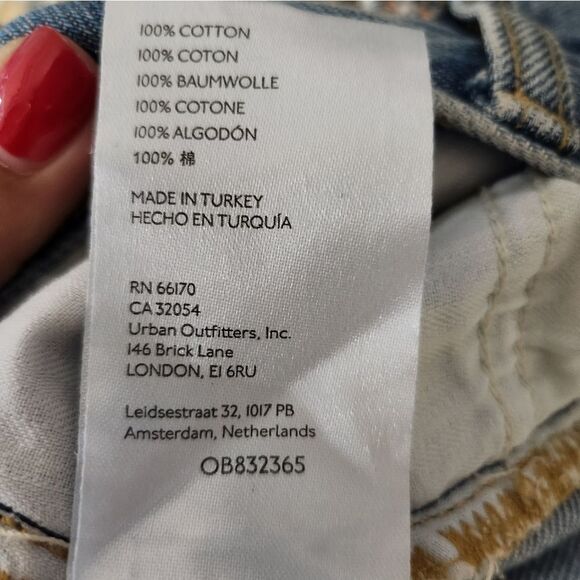 We the Free Distressed Jeans - Picture 8 of 9